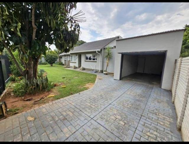 3 BEDROOM HOUSE FOR SALE IN DORANDIA